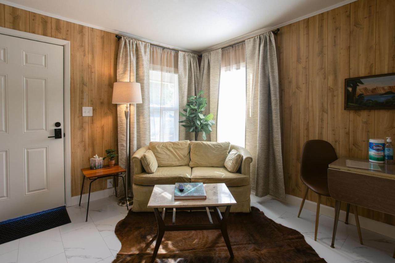 Waterfront River Apartments Rogue River 외부 사진