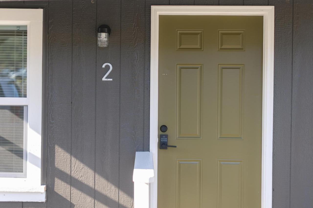 Waterfront River Apartments Rogue River 외부 사진