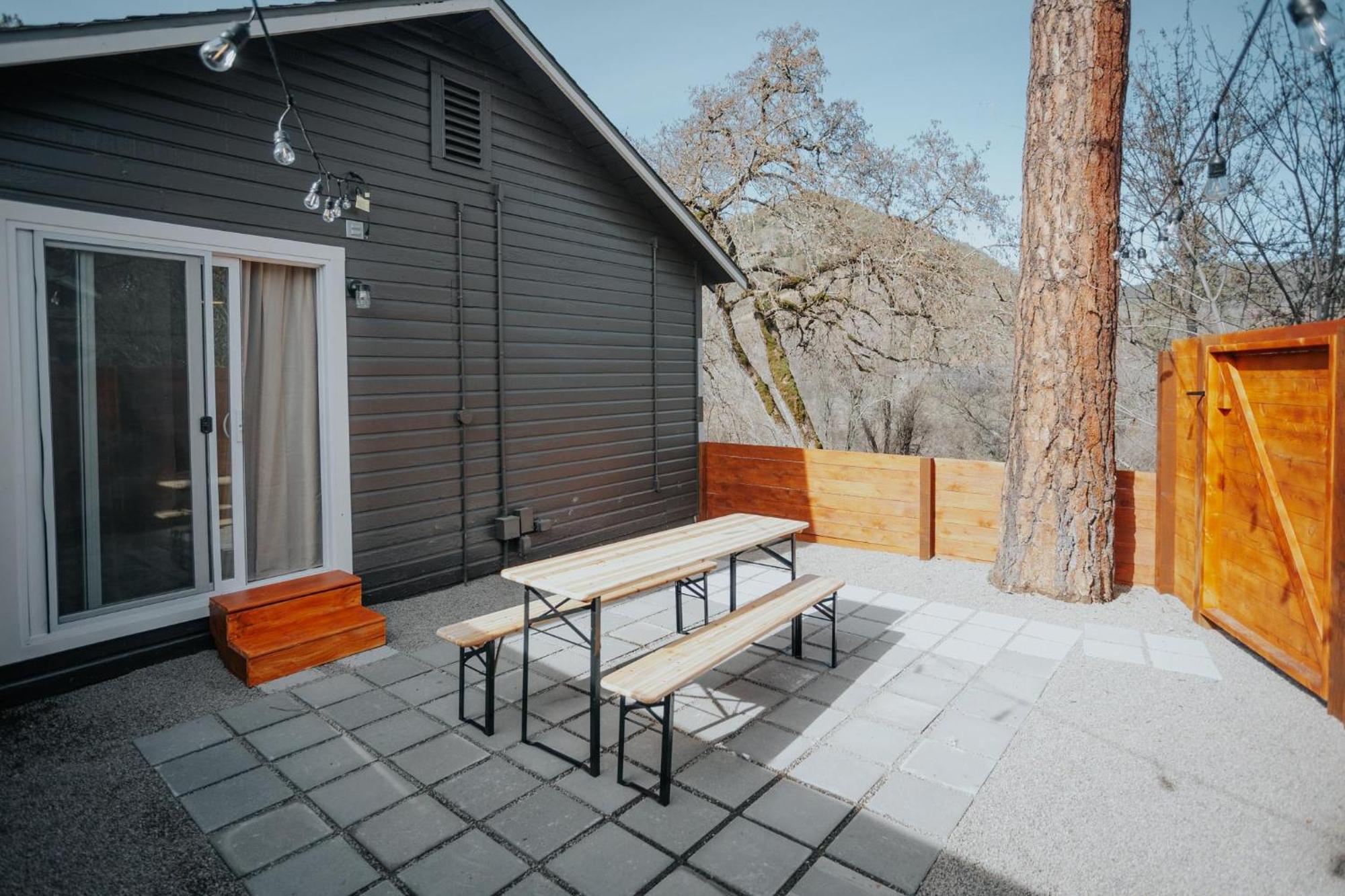 Waterfront River Apartments Rogue River 외부 사진