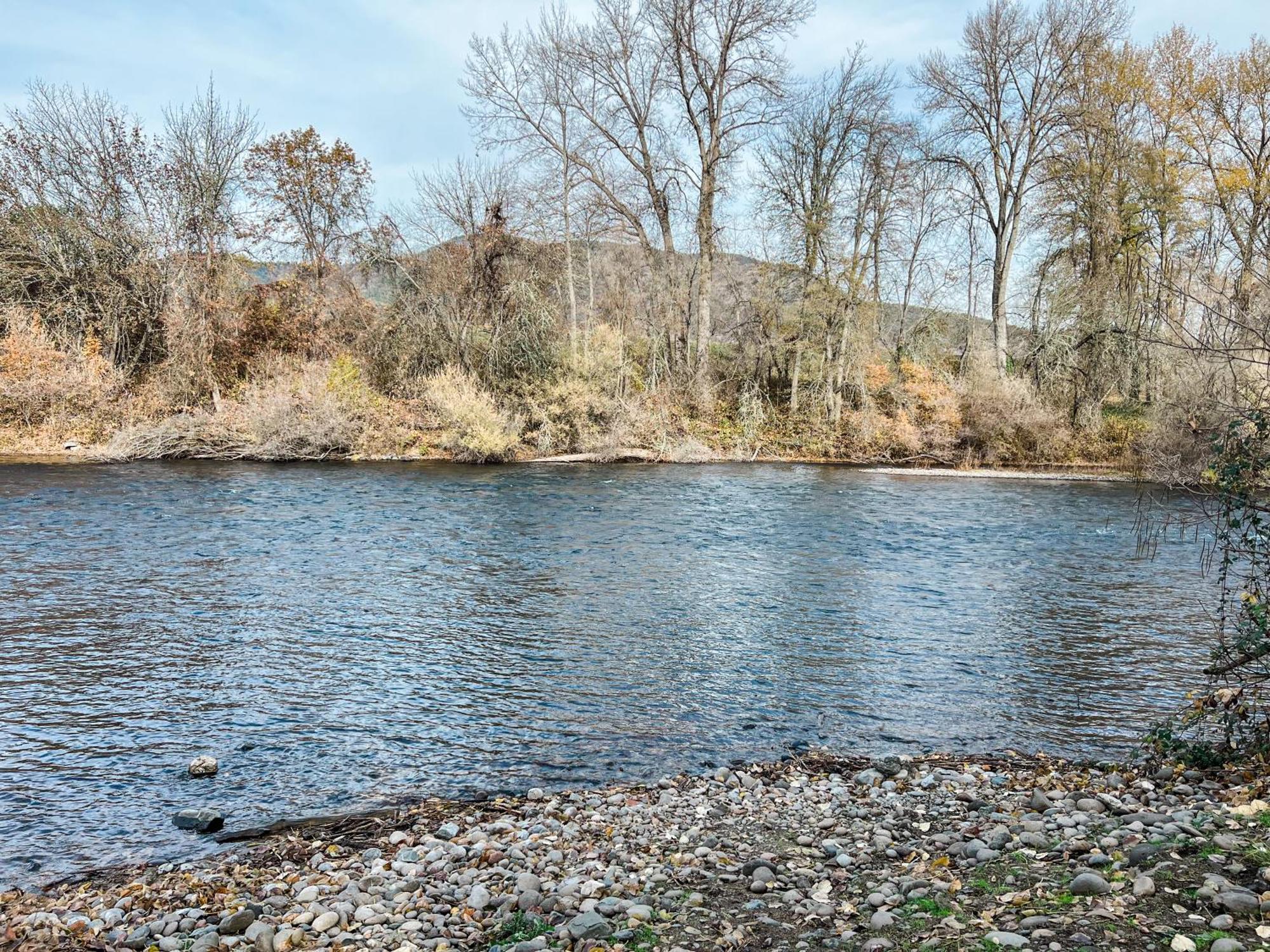 Waterfront River Apartments Rogue River 외부 사진